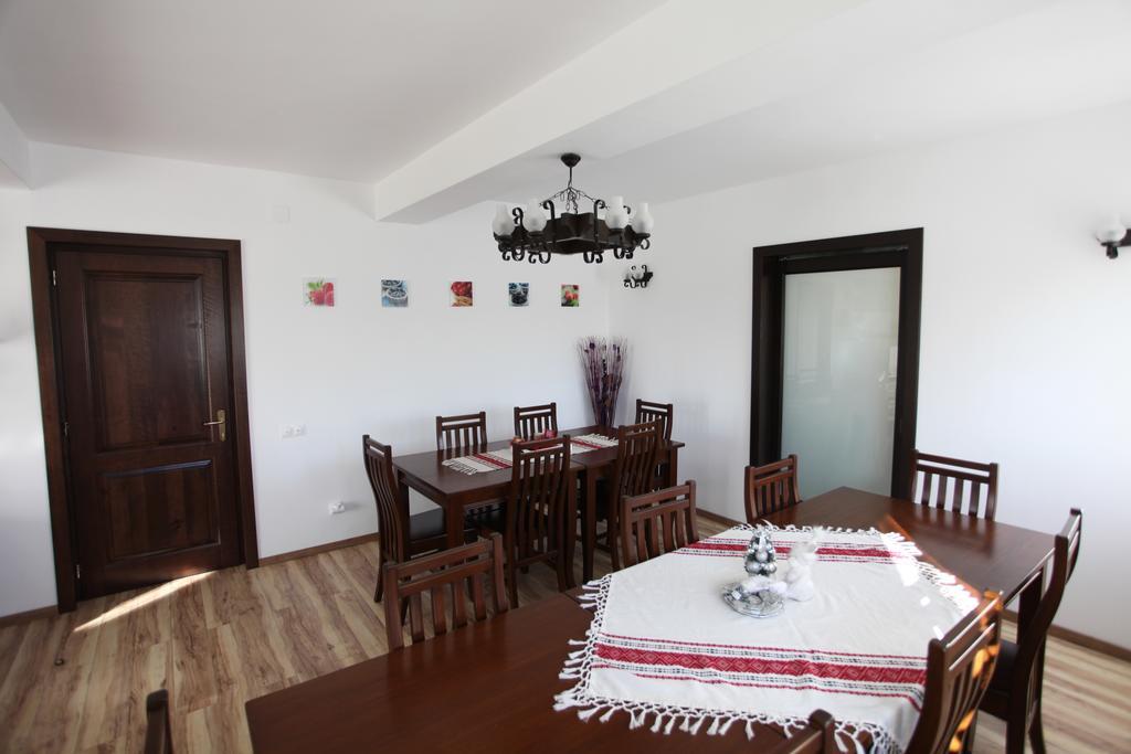 Pensiunea Livada Bunicului Stanesti  ภายนอก รูปภาพ